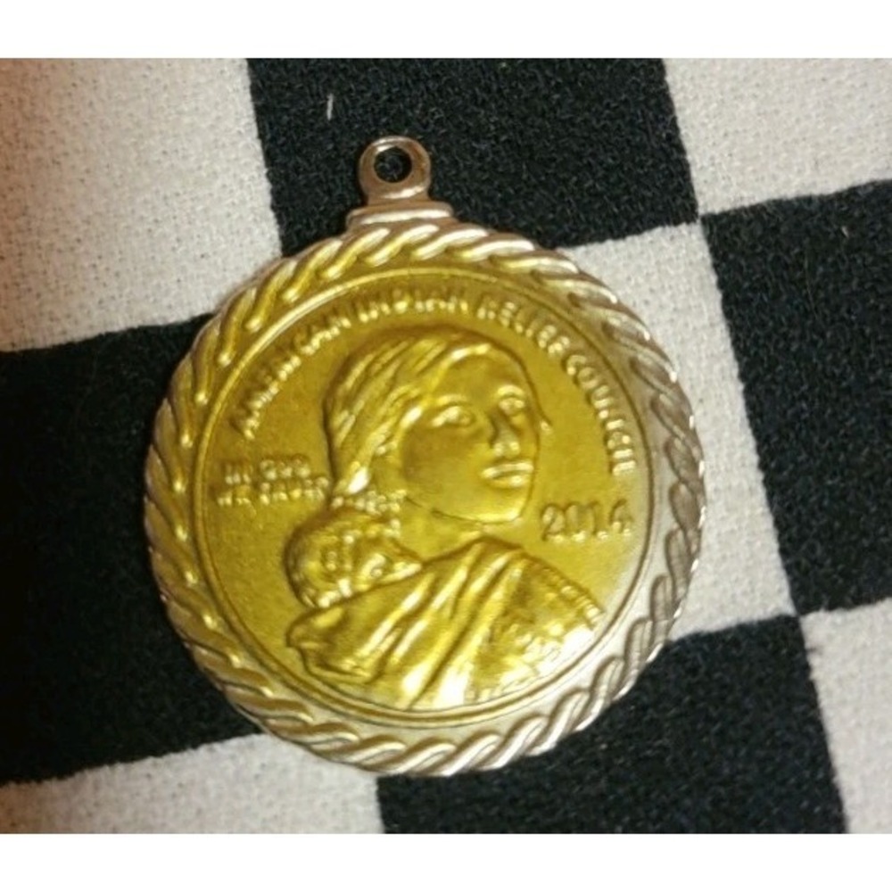 2014 American Indian Relief‎ Council Sacagawea Medal Coin Pendant